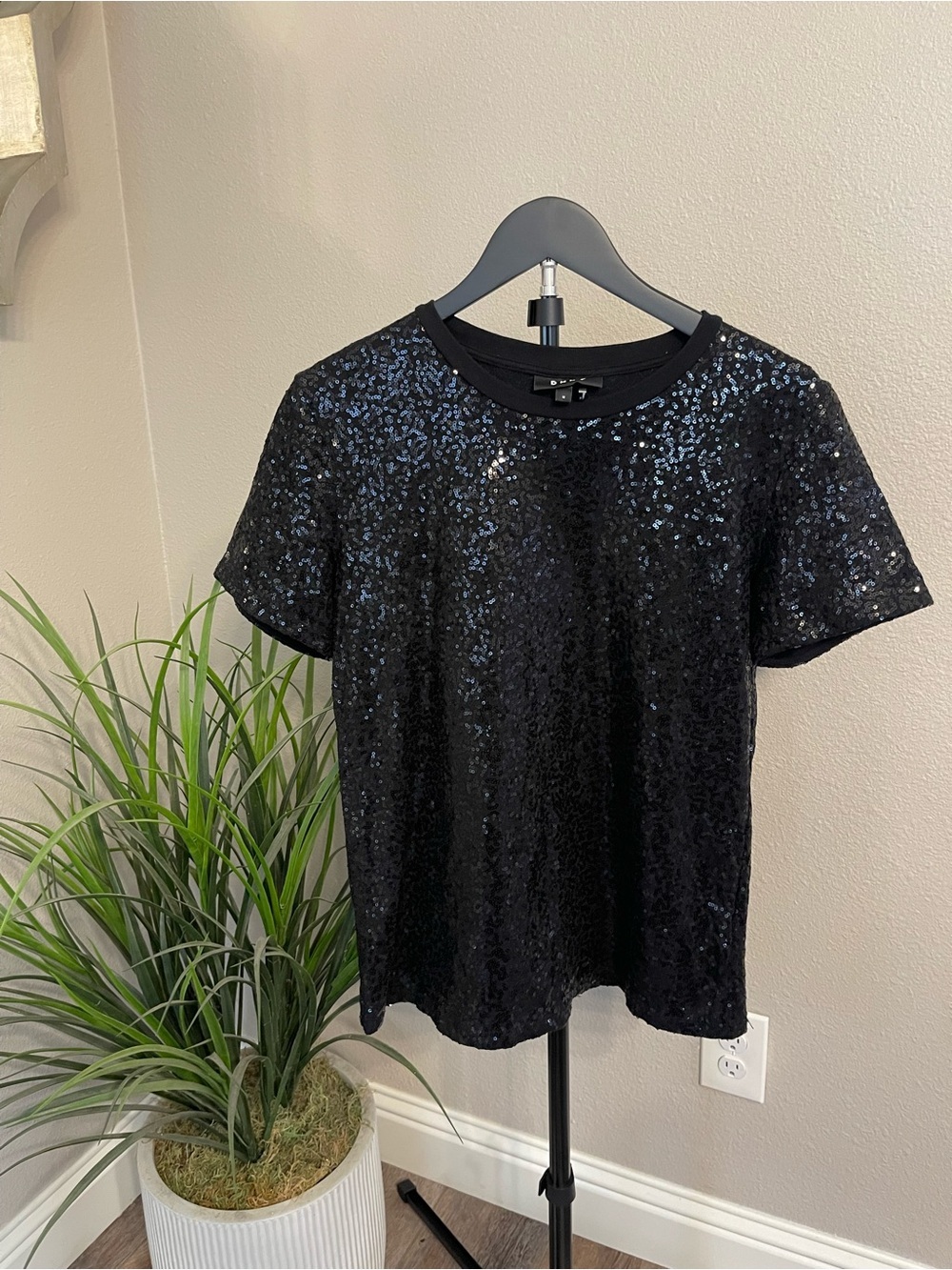 DKNY Black Sequin Short Sleeve Tee Top